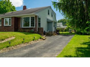 1385 Arline Ave, Abington, PA 19001
