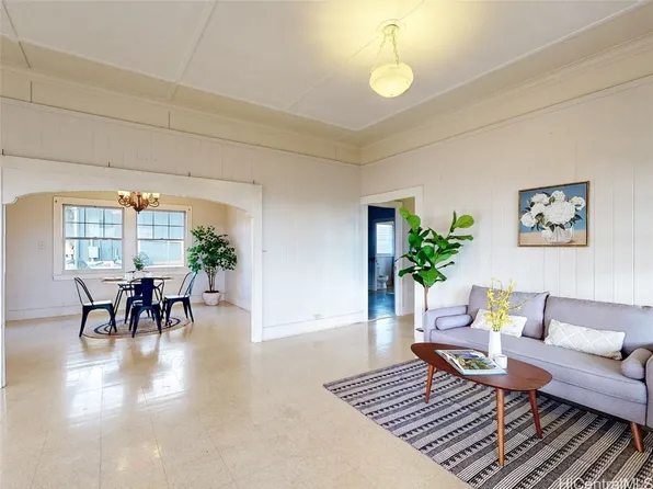 99-052 Moanalua Rd APT B, Aiea, HI 96701