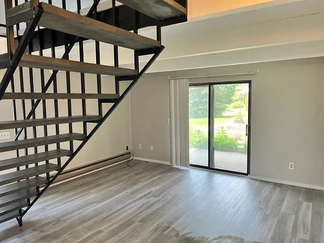 1 bed, 800 sqft, $1,155 — Photo 4