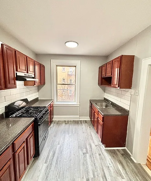 445 Central Avenue — Photo 24