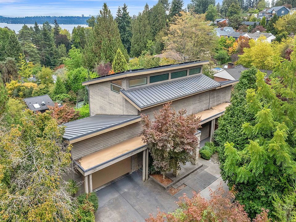5121 NE 55th St, Seattle, WA 98105 | Zillow