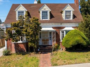 2725 Inyo Ave, Oakland, CA 94601