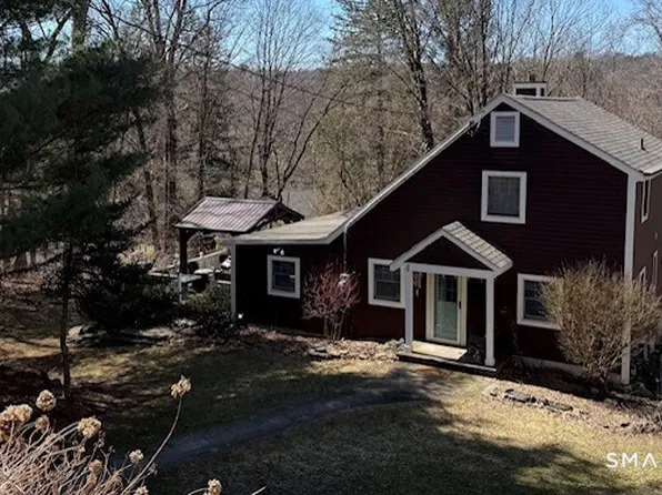 301 Steinmann Avenue, Middlebury, CT 06762