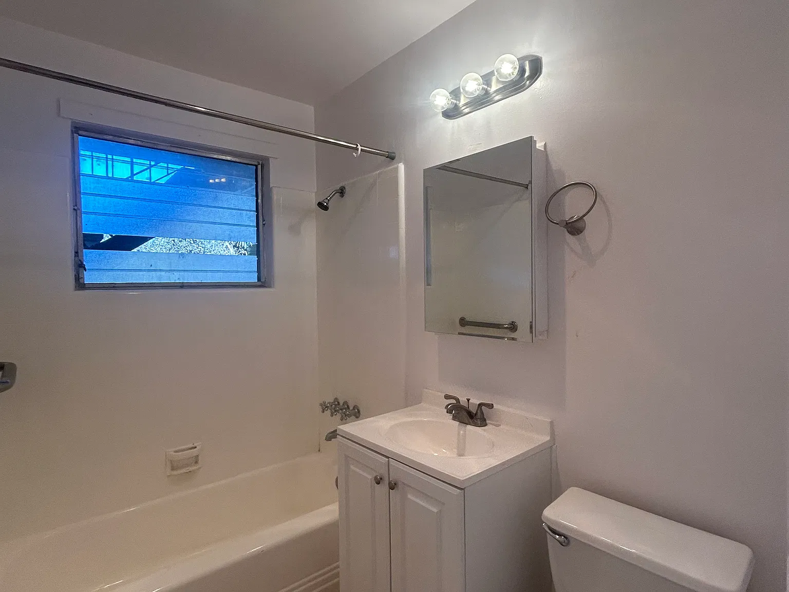 1 bed, 640 sqft, $1,895 — Photo 3