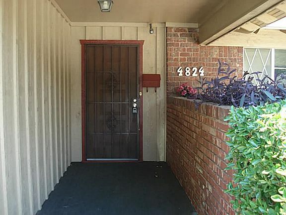 3rd image of 4824 Briarwood Ln