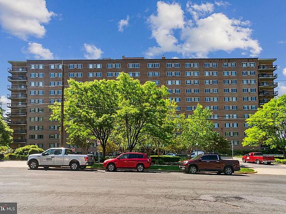 2nd image of 1900 Lyttonsville Rd APT 718