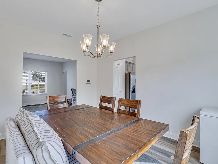487 Meloney Dr — Photo 10