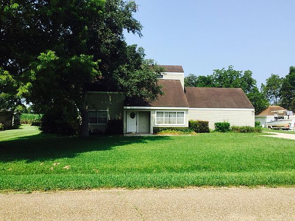 3rd image of 308 Estate Dr