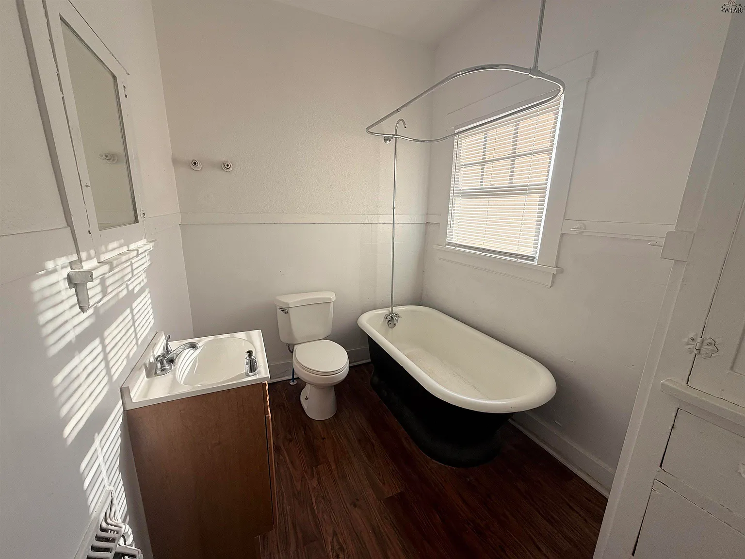 1 bed, 1.0 bath, 1835 sqft, $750 — Photo 4