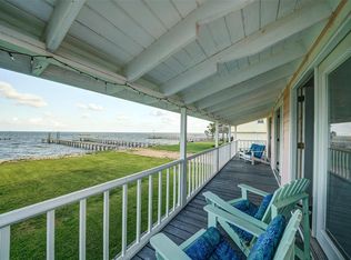 925 5th St, San Leon, TX 77539