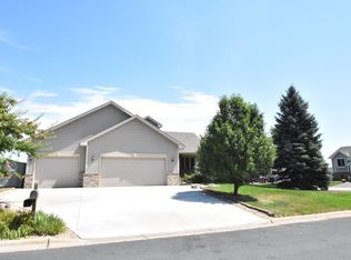 127 Pheasant Ridge Dr, Montrose, MN 55363