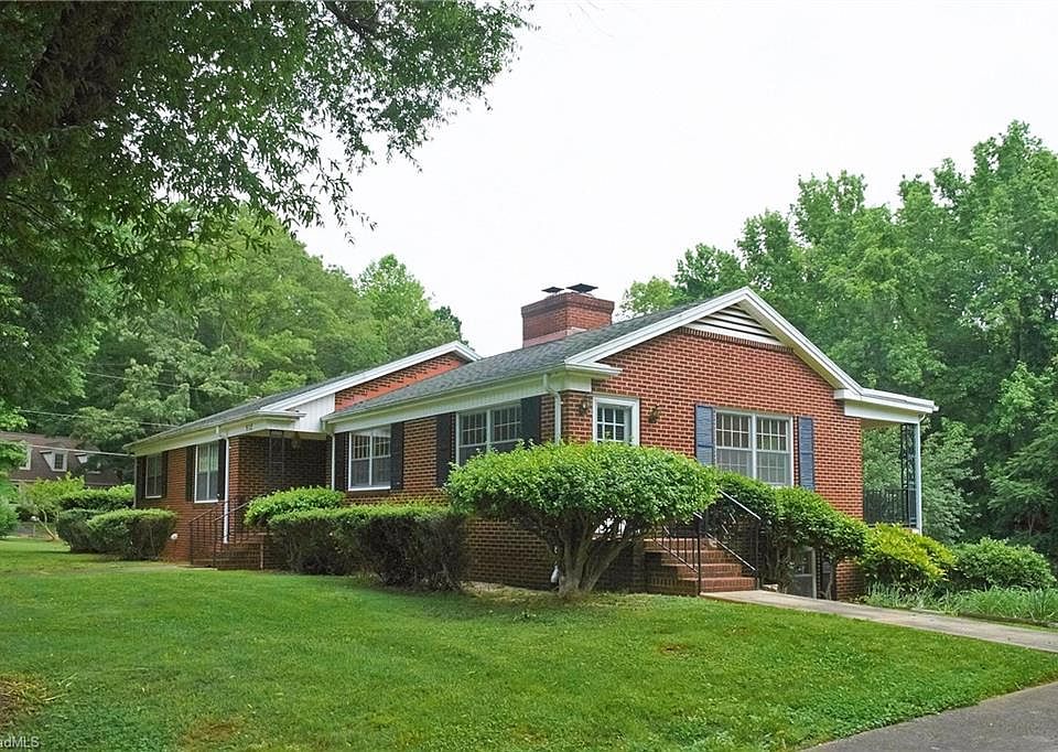 1st image of 912 Highland Dr