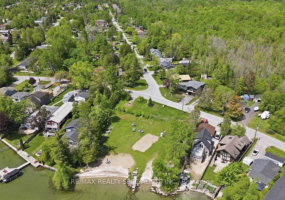 1st image of 644 Rose Ln