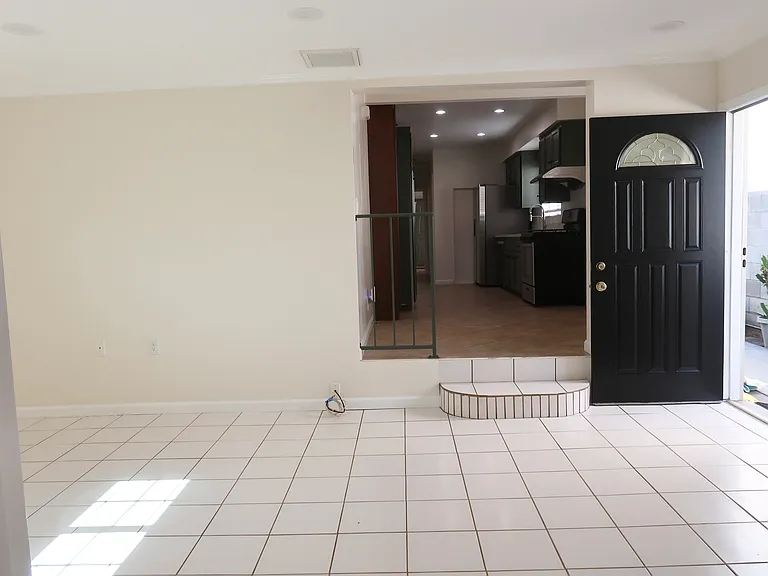 2226 E Poppy St — Photo 19