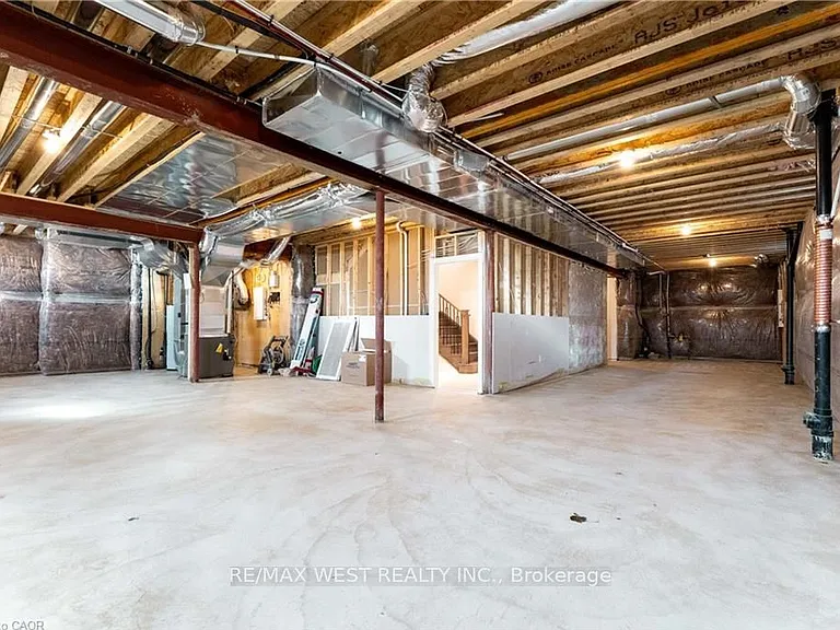 119 Jay St — Photo 33