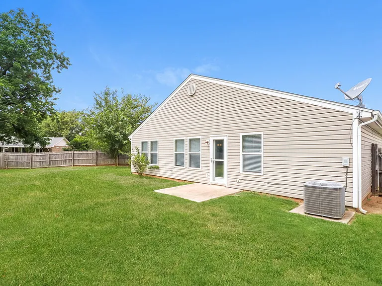 5536 Bush Creek Way — Photo 24