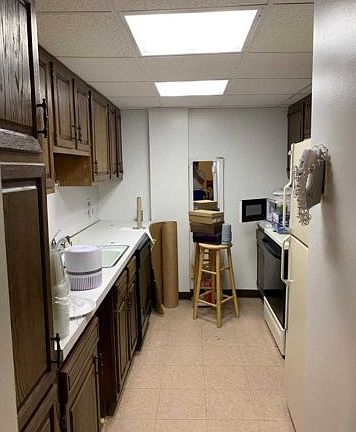 4th image of 530 Hudson Ave #2-D