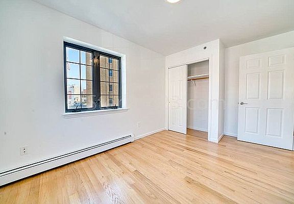 5th image of 22-14 Astoria Blvd #501B