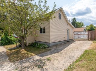 15 W Montrose St, Rhinelander, WI 54501