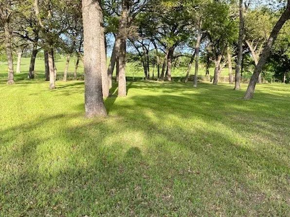 357 SW County Road 1000, Corsicana, TX 75110