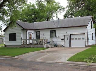 339 1st Ave W, Halstad, MN 56548