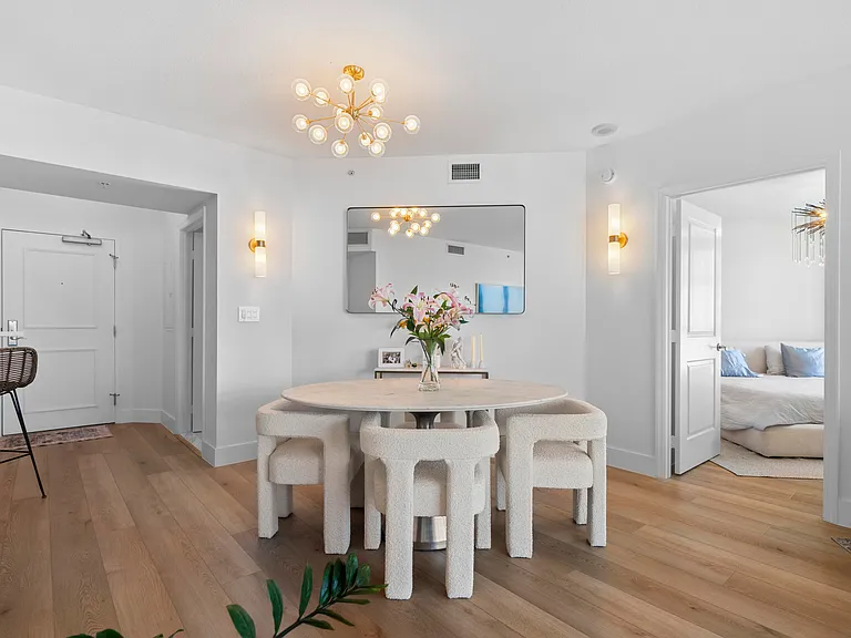 347 N New River Dr E #1203 — Photo 4