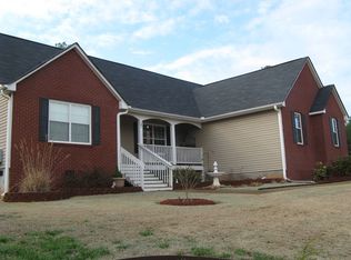 234 Grove Pointe Dr, Locust Grove, GA 30248