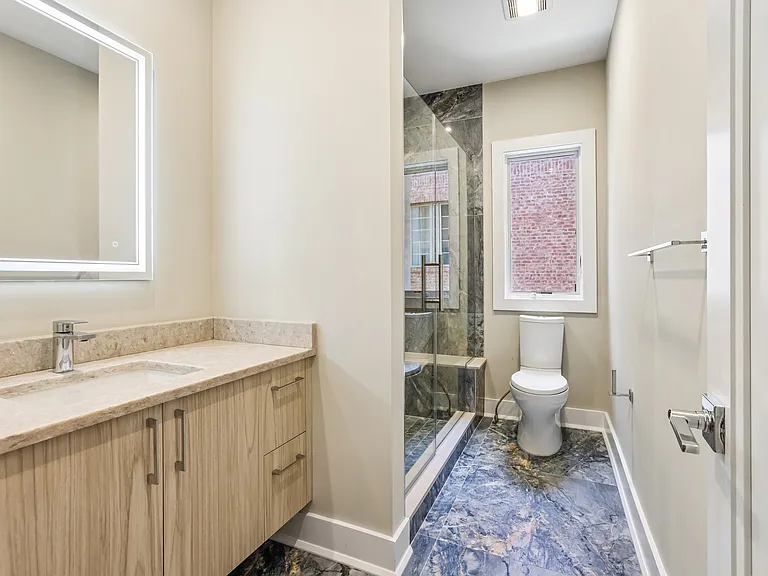 211 Warwick Ave #1 — Photo 9