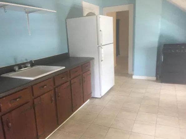 5 Prospect St #2, Bristol, RI 02809