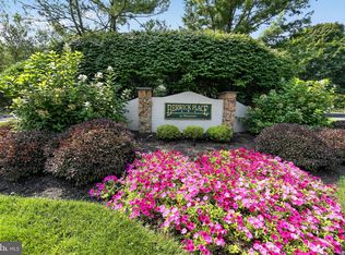 69 Bristol Ct, Norristown, PA 19403