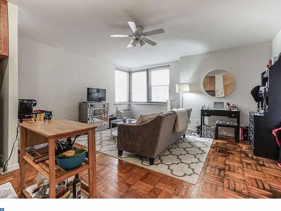 5th image of 2601 Pennsylvania Ave APT 405