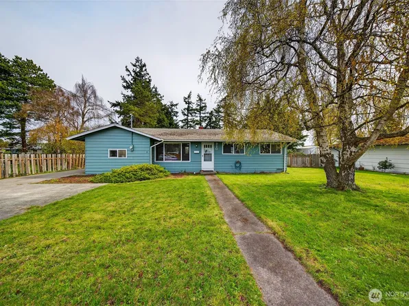 920 SW Bowmer St, Oak Harbor, WA 98277