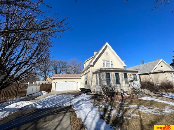 620 Pearl St, Lyons, NE 68038