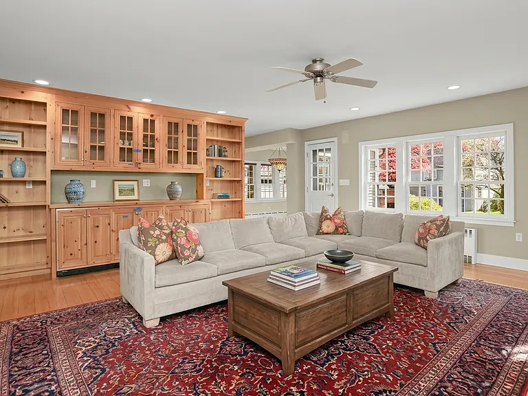 1005 Old Post Rd — Photo 13