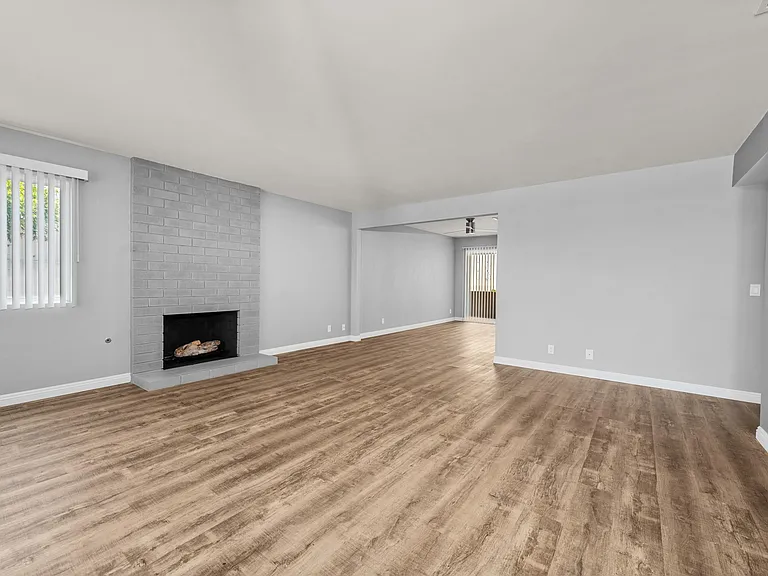 1920 Edith Dr — Photo 10