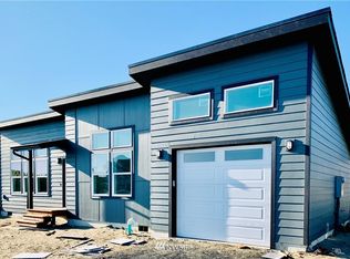 1261 Channel Ave SW, Ocean Shores, WA 98569