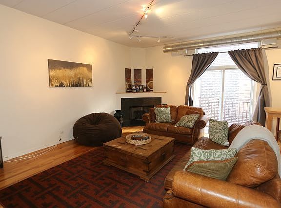 5th image of 2356 N Elston Ave APT 0305