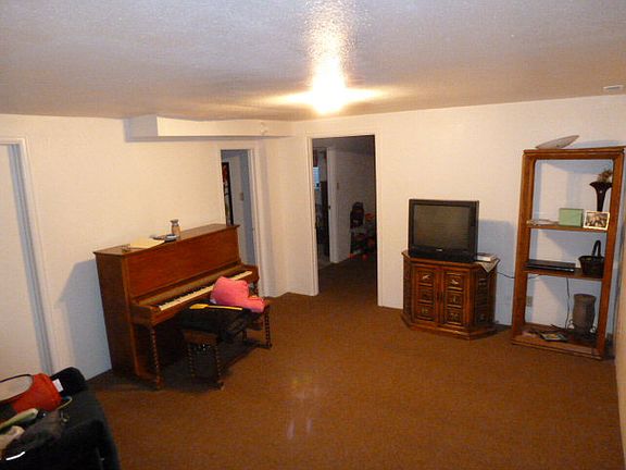 5th image of 11 Yarrow Ct