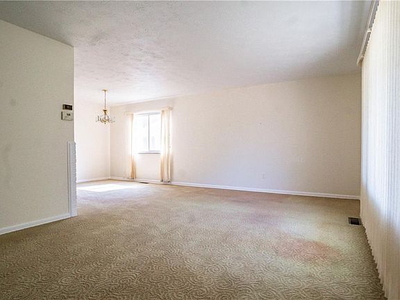 5th image of 24328 N Oxford Oval