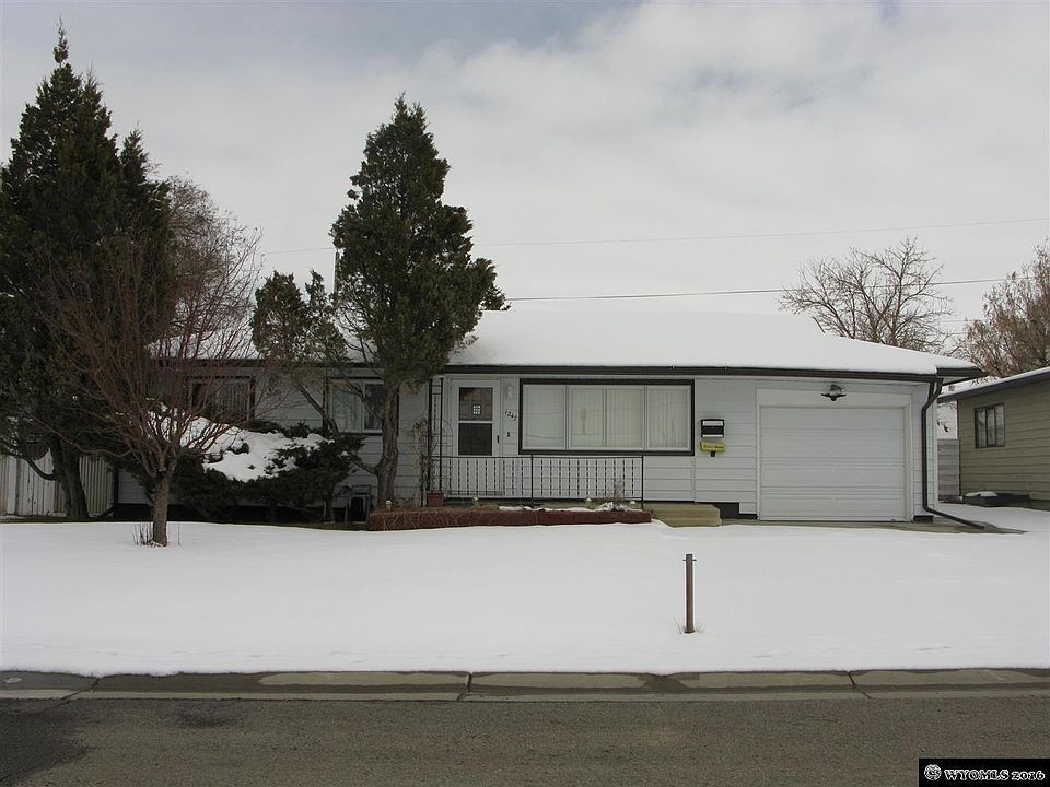 1st image of 1247 Lincoln Ave