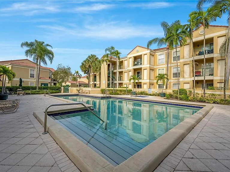 799 Riverside Dr #1021 — Photo 28