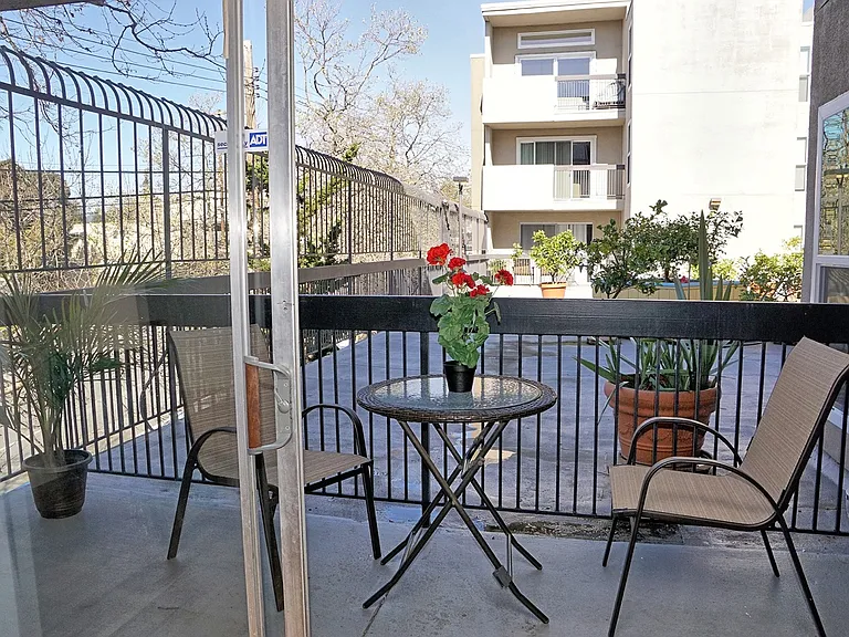150 Pearl St #101 — Photo 3