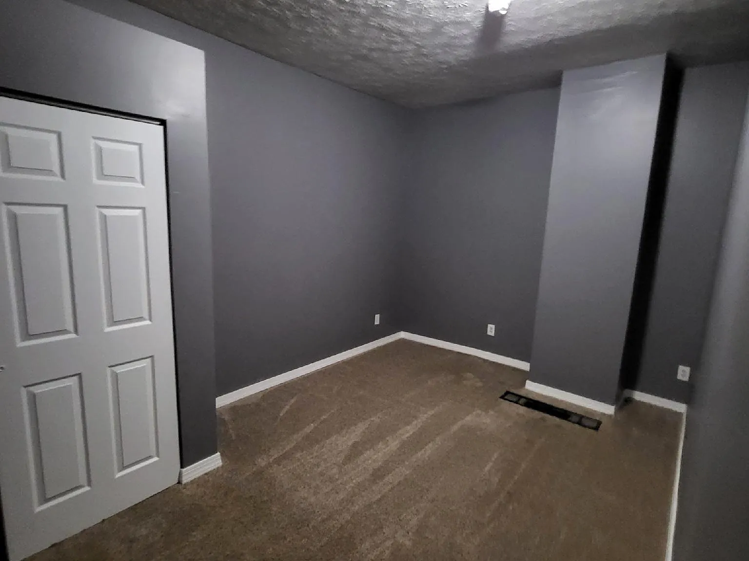 2 bed, 900 sqft, $1,050 — Photo 4