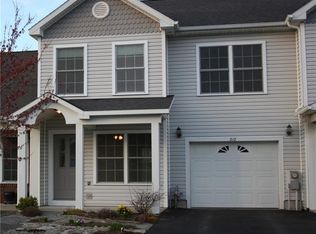212 Edmund St Ext, Sackets Harbor, NY 13685