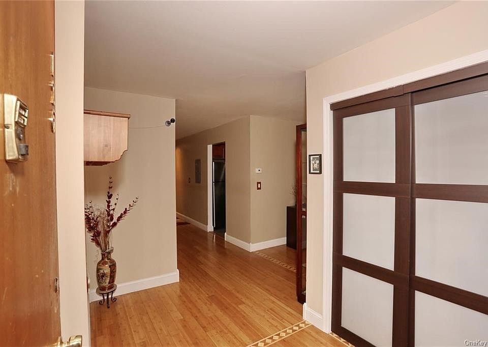 1st image of 126 Sierra Vista Ln