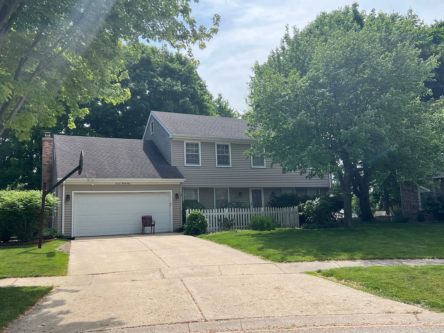 731 Westfield Dr photo 1