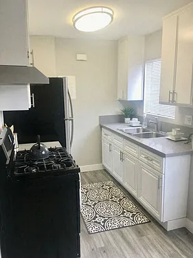 117 S Avenue 64 #202