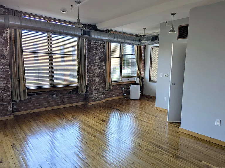 325 Lafayette St #8106 — Photo 4