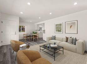 2114 Clark Ln, Redondo Beach, CA