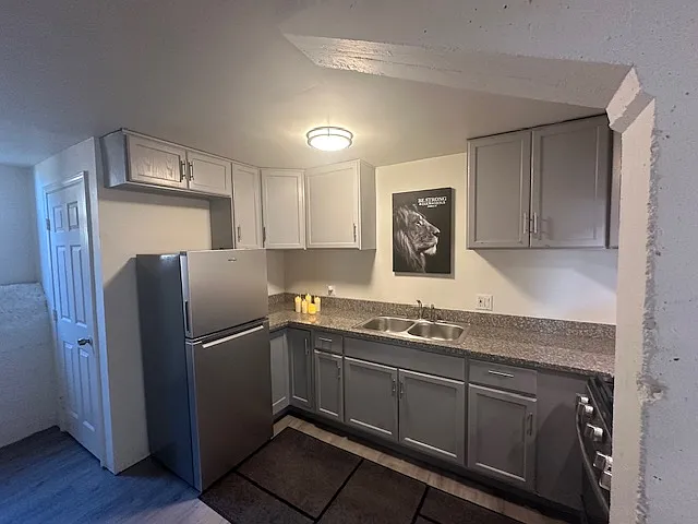 7408 Outlook Ave #A — Photo 41